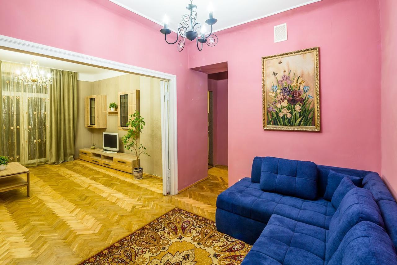Apartments In The Center Lviv Luaran gambar